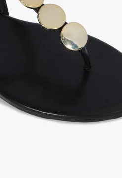 Schutz Acacia T Leather Sandal