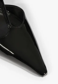 Schutz Allure T Patent Pump