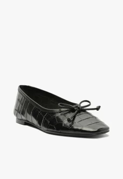 Schutz Arissa Leather Ballet Flat