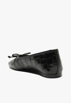 Schutz Arissa Leather Ballet Flat