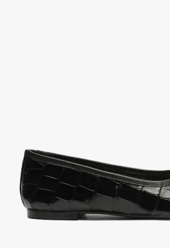 Schutz Arissa Leather Ballet Flat