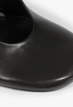 Schutz Brigitte Leather Pump