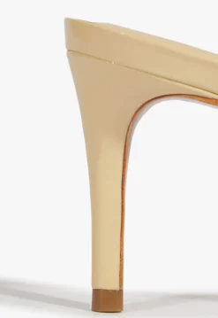 Schutz Jessica Mid Mule Patent Sandal