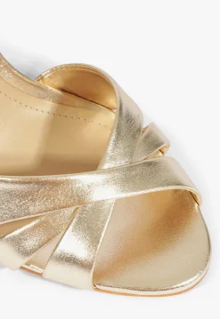 Schutz Keefa Block Sandal